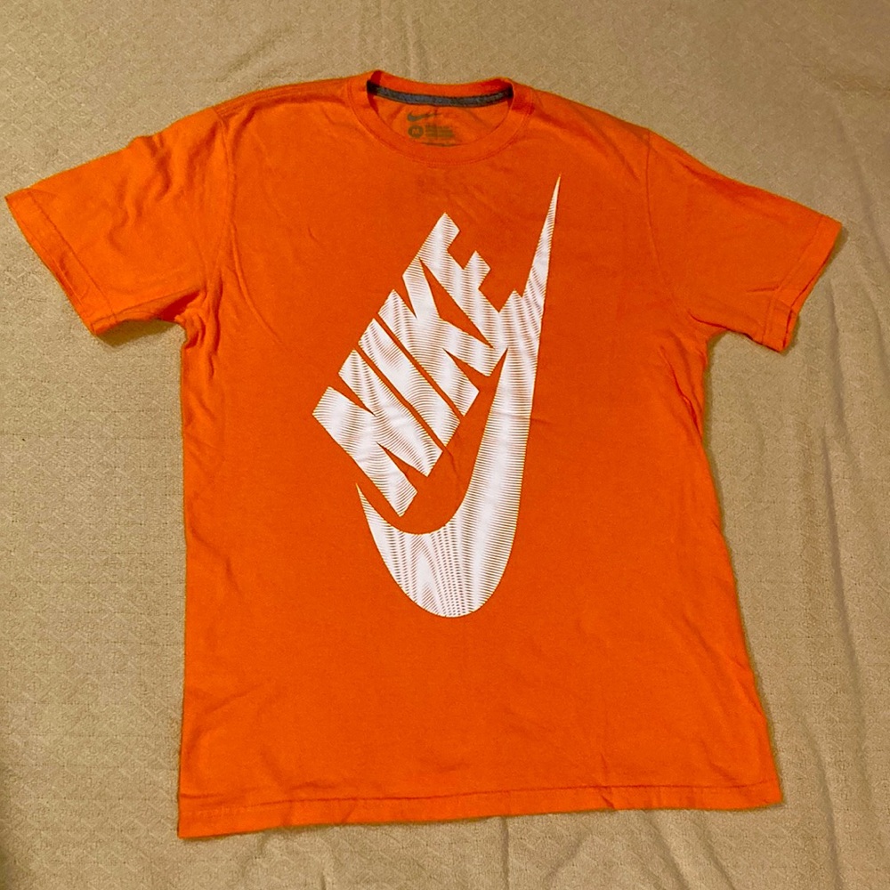 Nike t-shirt